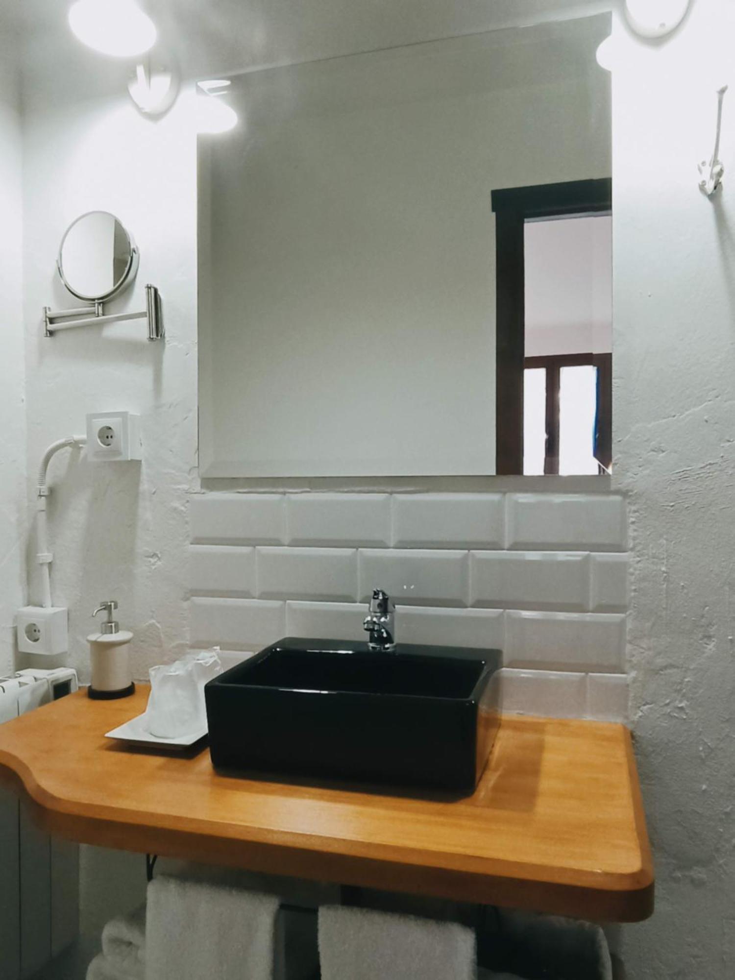 La Jarana Casa Hotel Zahara De La Sierra Ruang foto